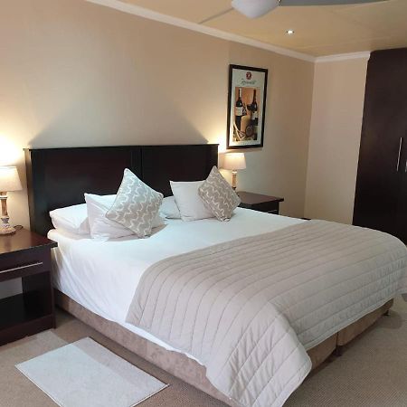 The Lazy Grape Guest Lodge & Spa Benoni Εξωτερικό φωτογραφία