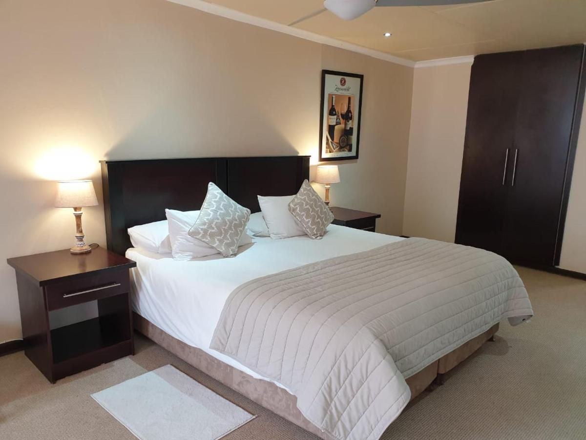The Lazy Grape Guest Lodge & Spa Benoni Εξωτερικό φωτογραφία