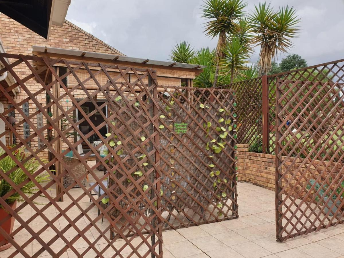 The Lazy Grape Guest Lodge & Spa Benoni Εξωτερικό φωτογραφία