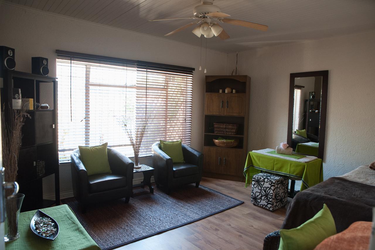 The Lazy Grape Guest Lodge & Spa Benoni Εξωτερικό φωτογραφία
